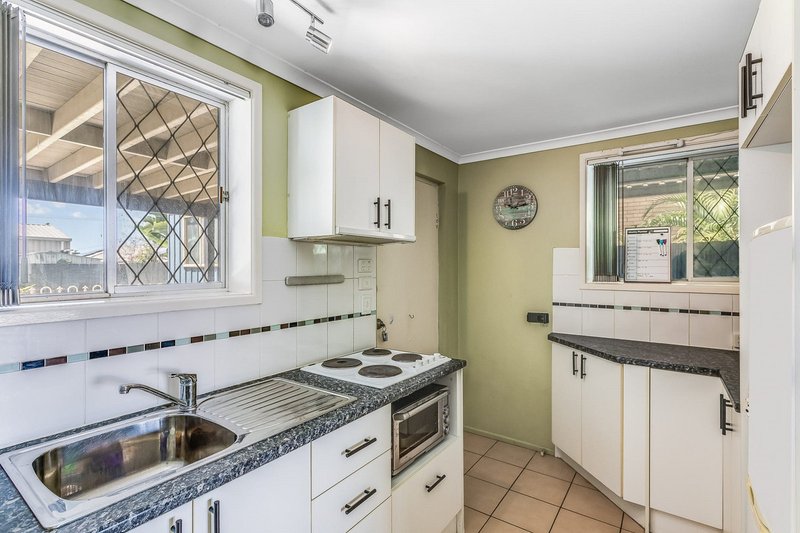 Photo - 8 Maurice Street, Kallangur QLD 4503 - Image 13