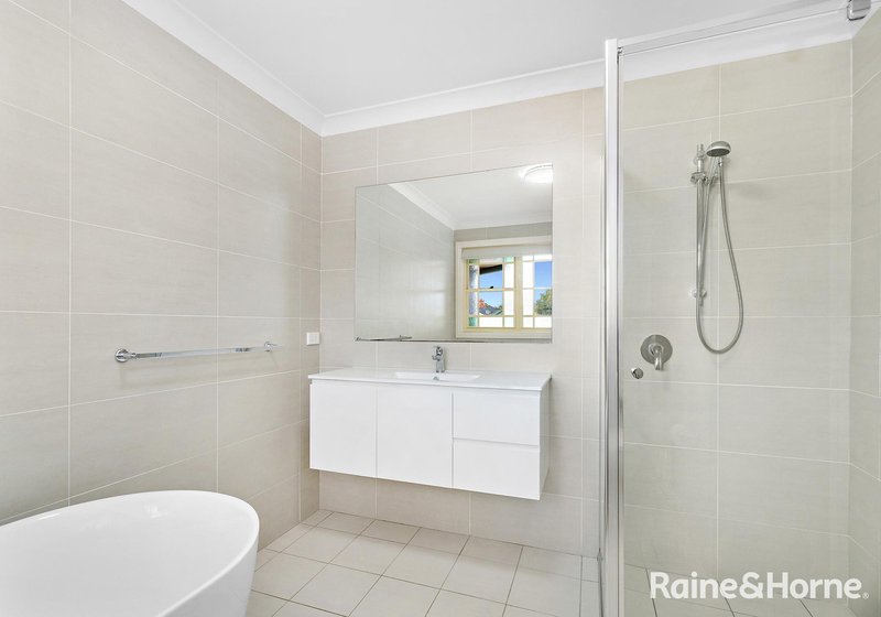 Photo - 8 Mayfair Court, Bomaderry NSW 2541 - Image 10