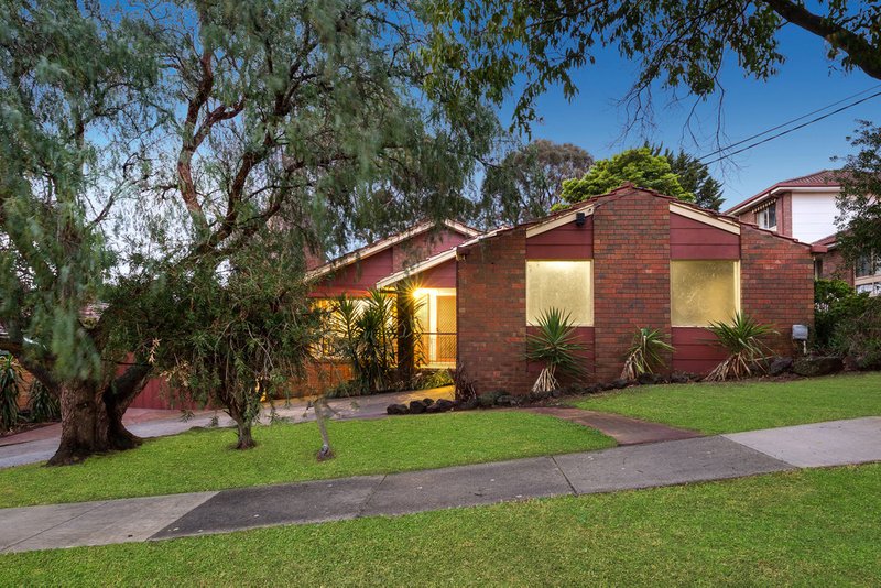 Photo - 8 Mayfair Drive, Ferntree Gully VIC 3156 - Image 11