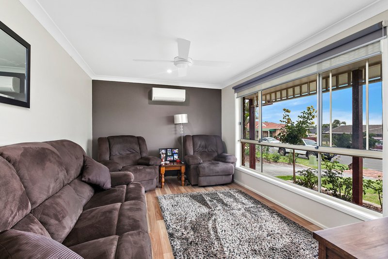 Photo - 8 Mayfield Circuit, Albion Park NSW 2527 - Image 3