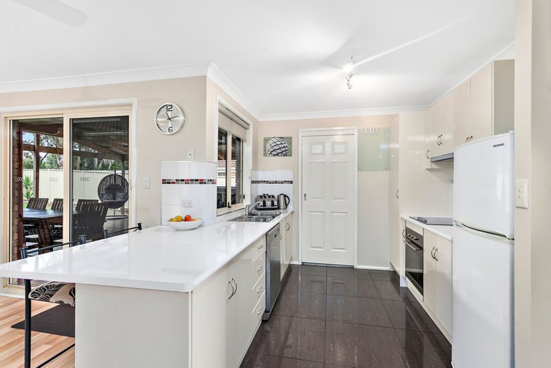 Photo - 8 Mayfield Circuit, Albion Park NSW 2527 - Image 5