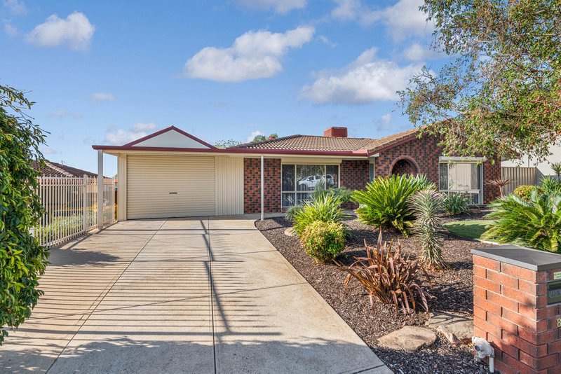 Photo - 8 Mayfield Street, Modbury Heights SA 5092 - Image 2