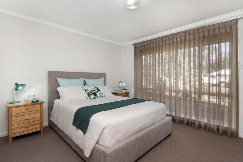 Photo - 8 Mayfield Street, Modbury Heights SA 5092 - Image 14