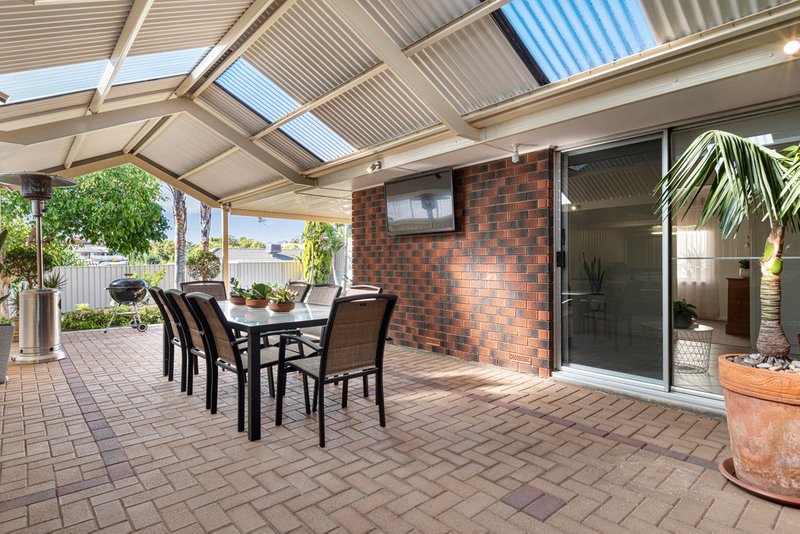 Photo - 8 Mayfield Street, Modbury Heights SA 5092 - Image 17