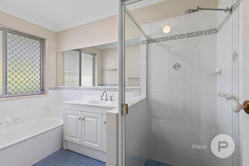 Photo - 8 Mcconachie Court, Albany Creek QLD 4035 - Image 10