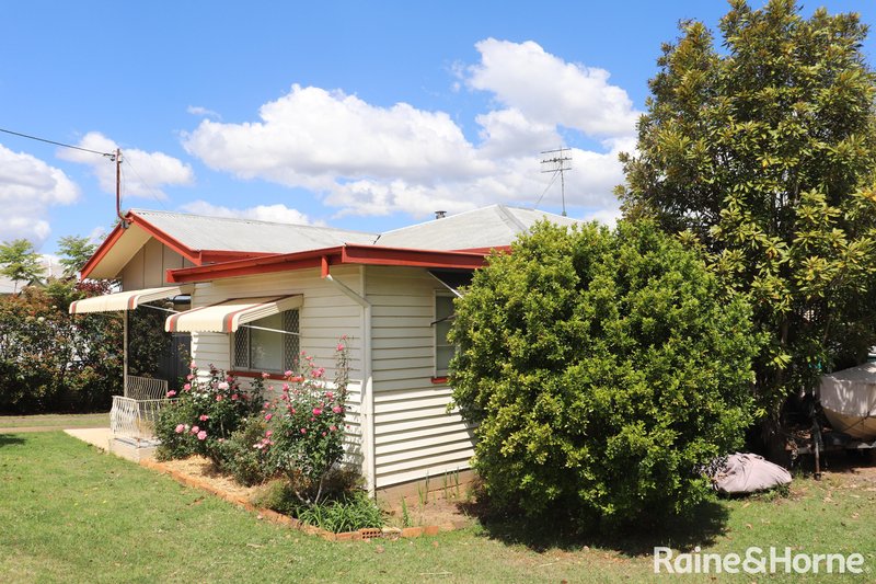 Photo - 8 Mcdaniel Street, Yarraman QLD 4614 - Image 14