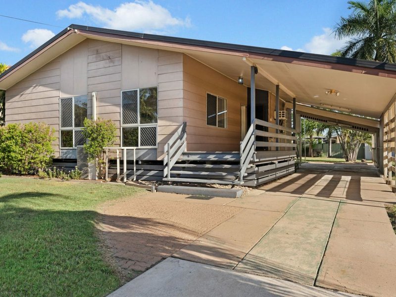 Photo - 8 Mckendry Street, Emerald QLD 4720 - Image 3