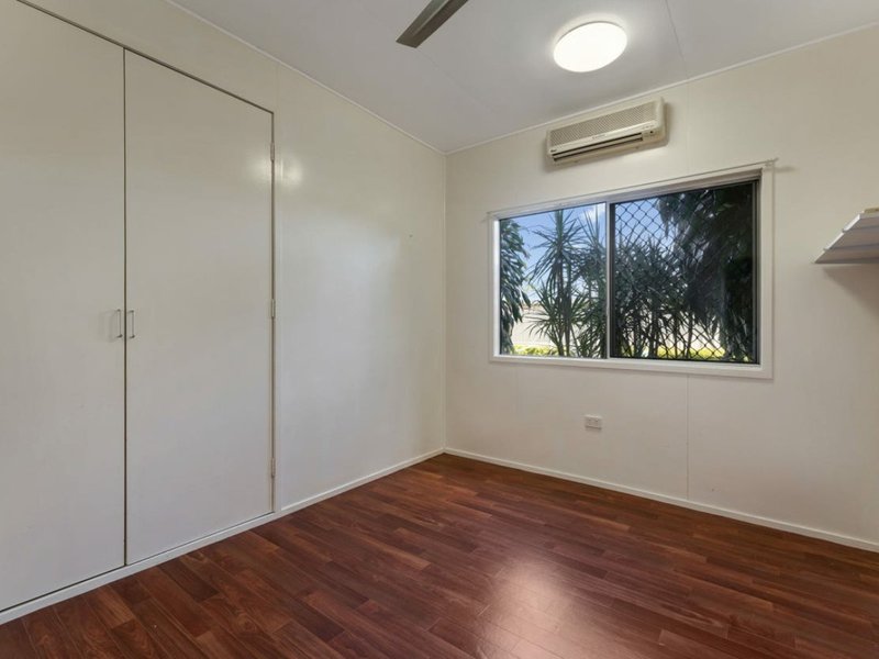 Photo - 8 Mckendry Street, Emerald QLD 4720 - Image 10