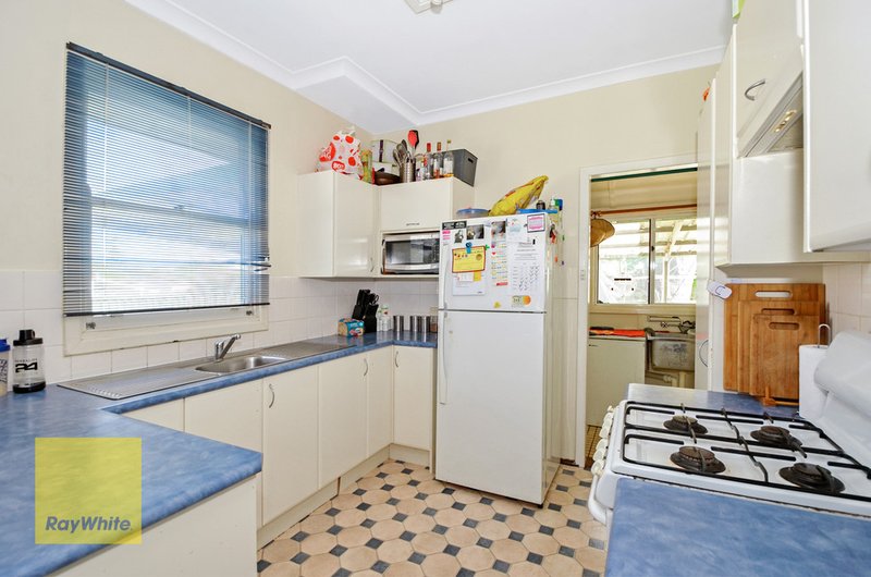 Photo - 8 Mckeown Ave , Lockyer WA 6330 - Image 3