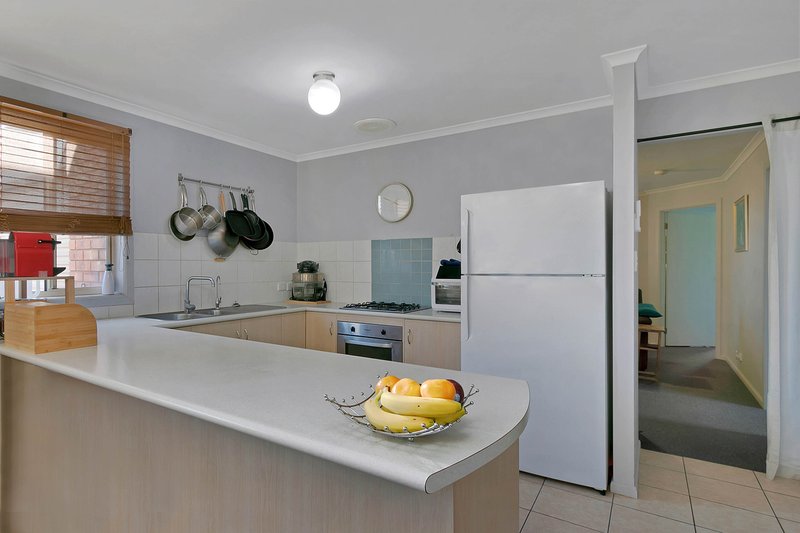 Photo - 8 Mcpherson Grove, Davoren Park SA 5113 - Image 4