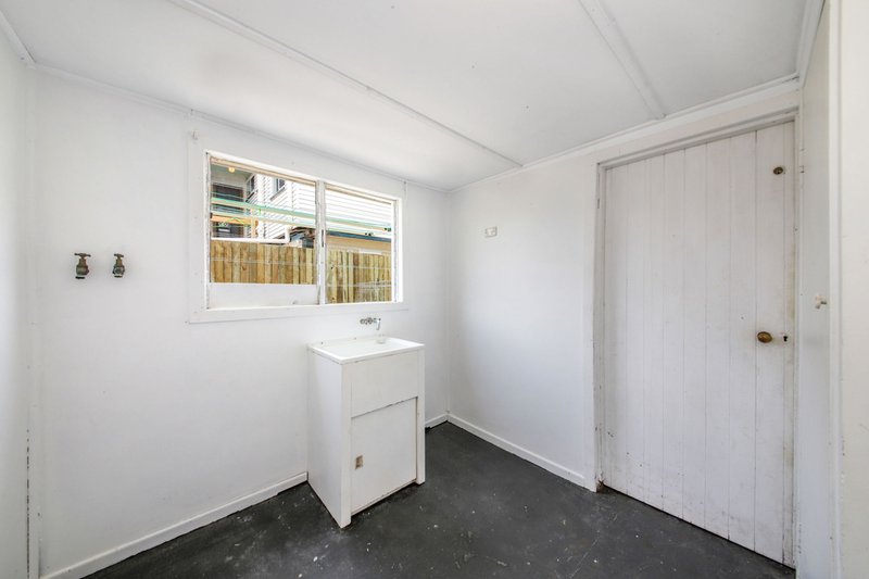 Photo - 8 Mcpherson Street, Kippa-Ring QLD 4021 - Image 9