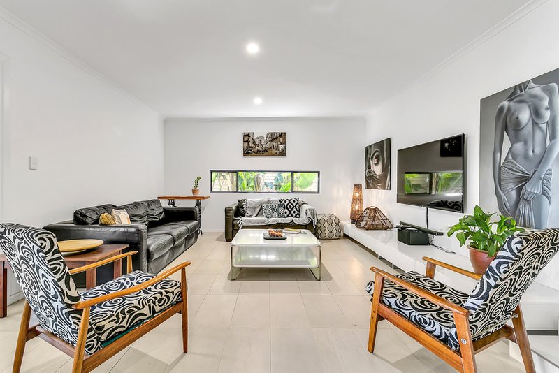 Photo - 8 Meadow Avenue, Campbelltown SA 5074 - Image 3