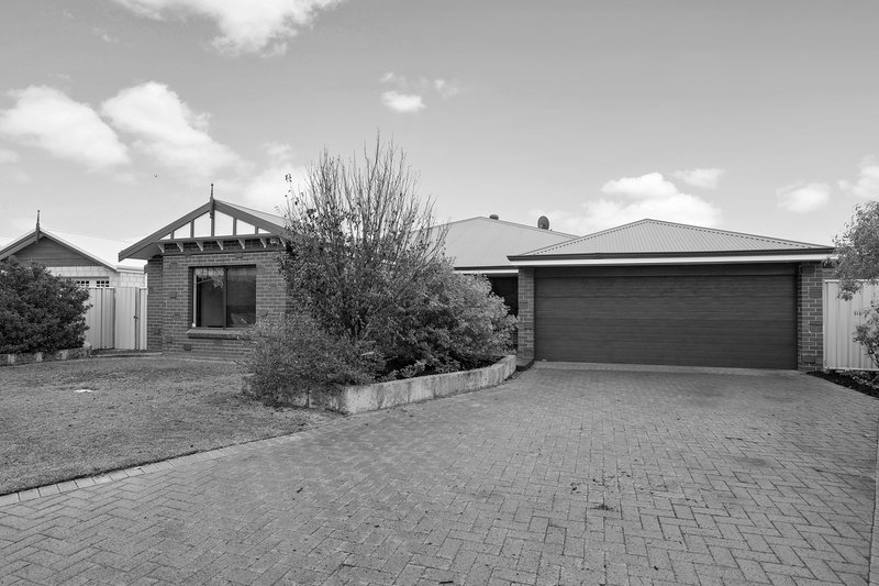 8 Meadow Lane, Pinjarra WA 6208