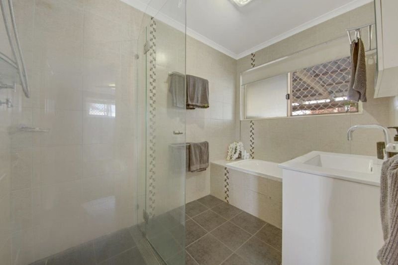 Photo - 8 Melbourne Court, Calliope QLD 4680 - Image 8