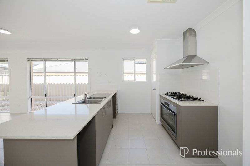 Photo - 8 Melksham Way, Butler WA 6036 - Image 11