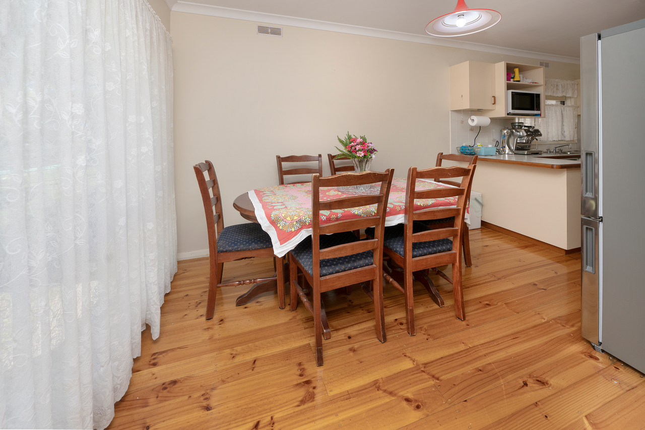 3-bedroom house at 8 Mellor Grove, Swan Hill, VIC 3585, Swan Hill, Victoria