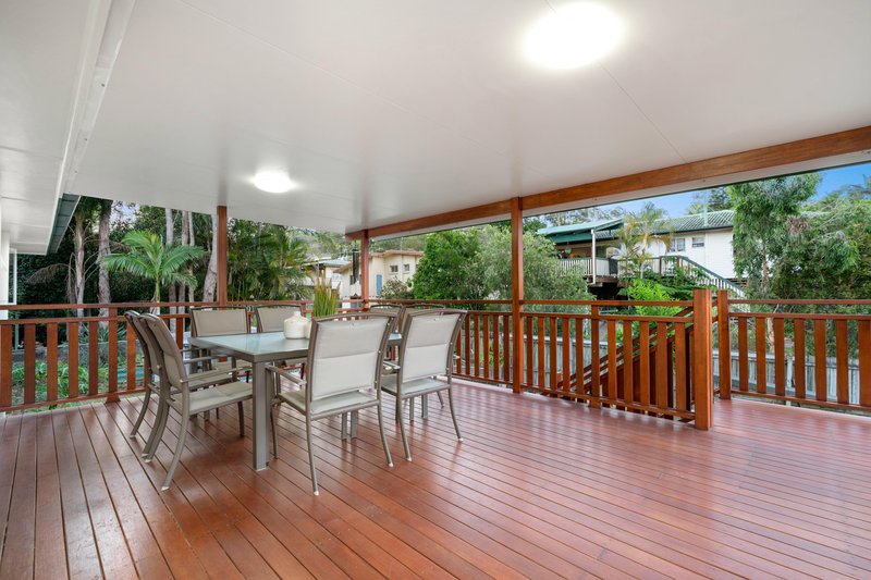 Photo - 8 Menangle Avenue, Arana Hills QLD 4054 - Image 6