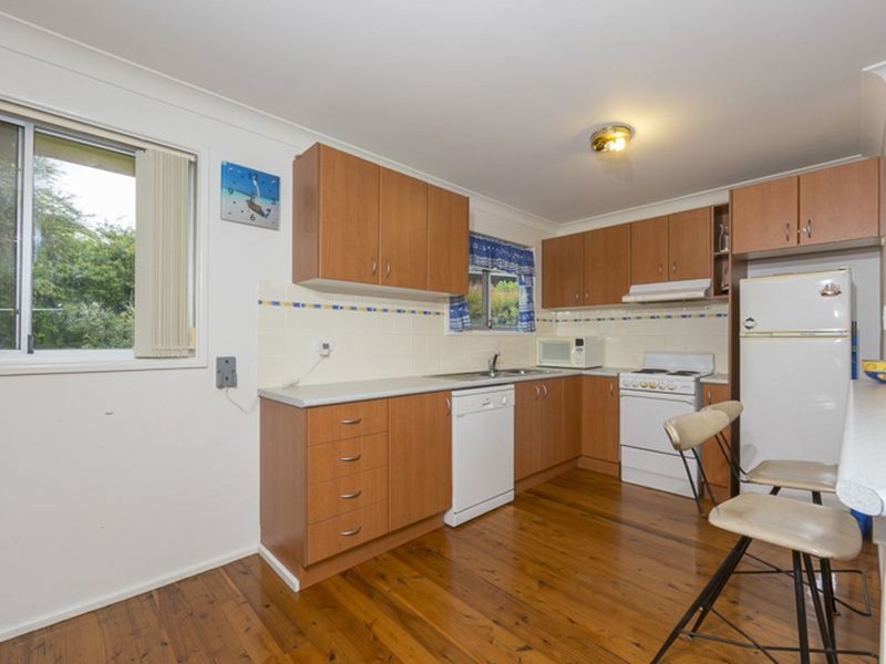 Photo - 8 Merinda Street, Malua Bay NSW 2536 - Image 4