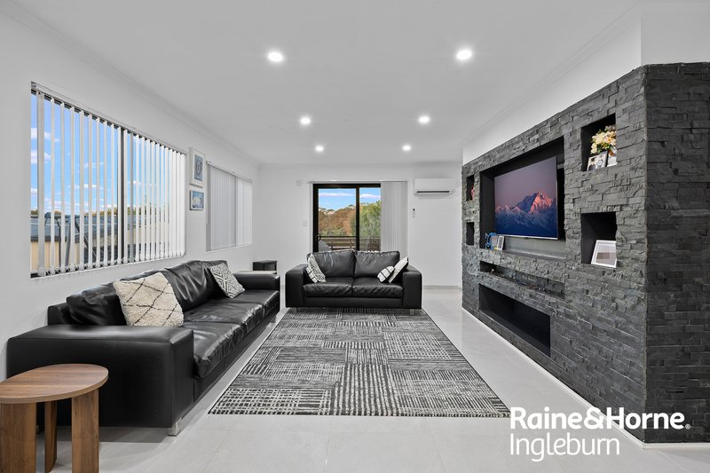 Photo - 8 Methil Place, St Andrews NSW 2566 - Image 2