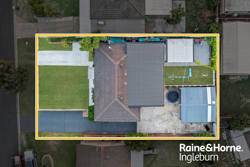 Photo - 8 Methil Place, St Andrews NSW 2566 - Image 12