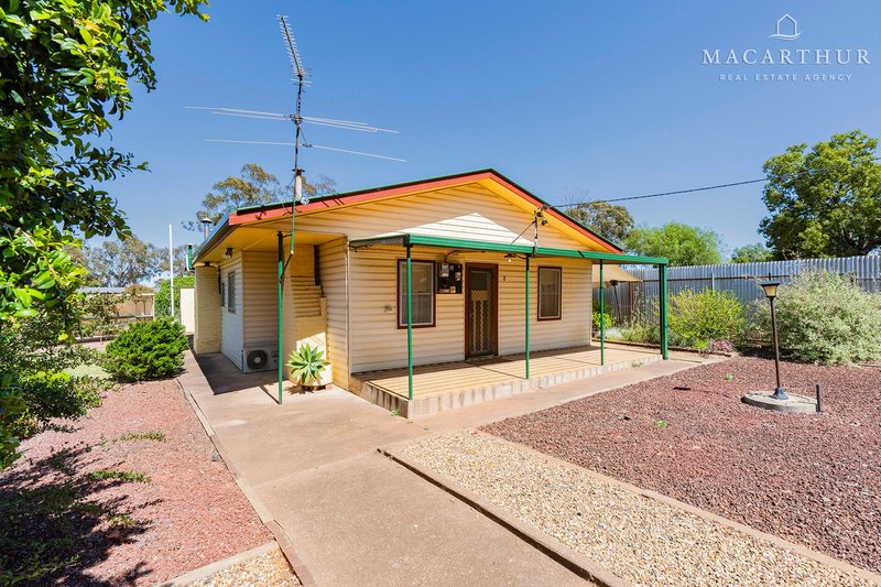 8 Methul Street, Coolamon NSW 2701