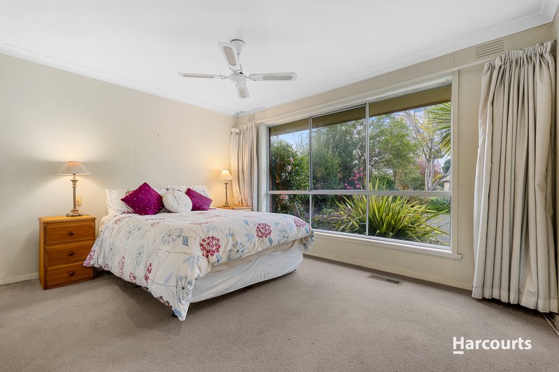 Photo - 8 Michael Court, Forest Hill VIC 3131 - Image 6