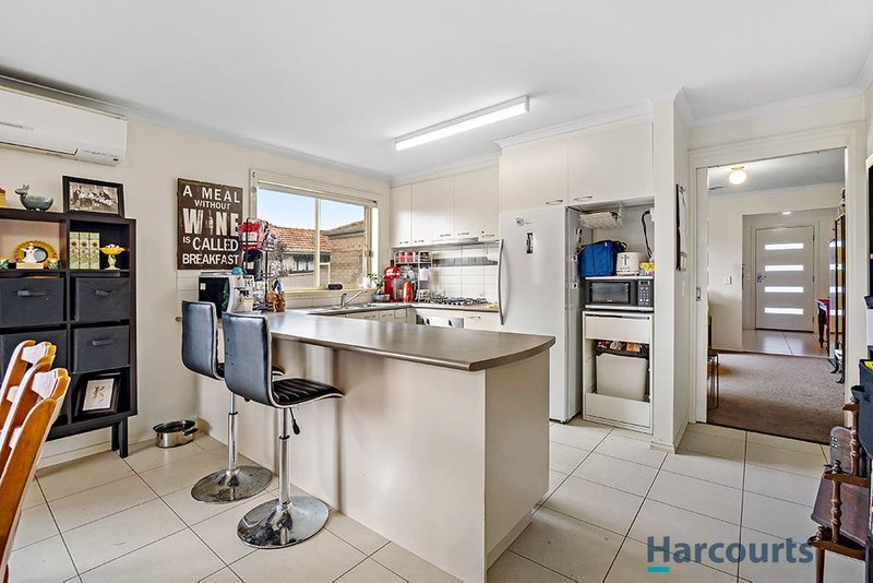 Photo - 8 Middlin Street, Brown Hill VIC 3350 - Image 7