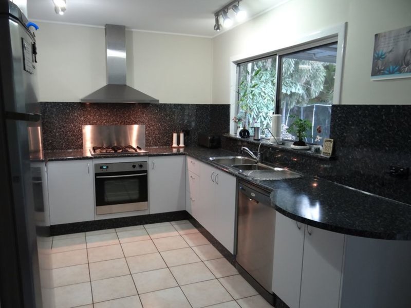 Photo - 8 Millen Crescent, Mount Isa QLD 4825 - Image 3