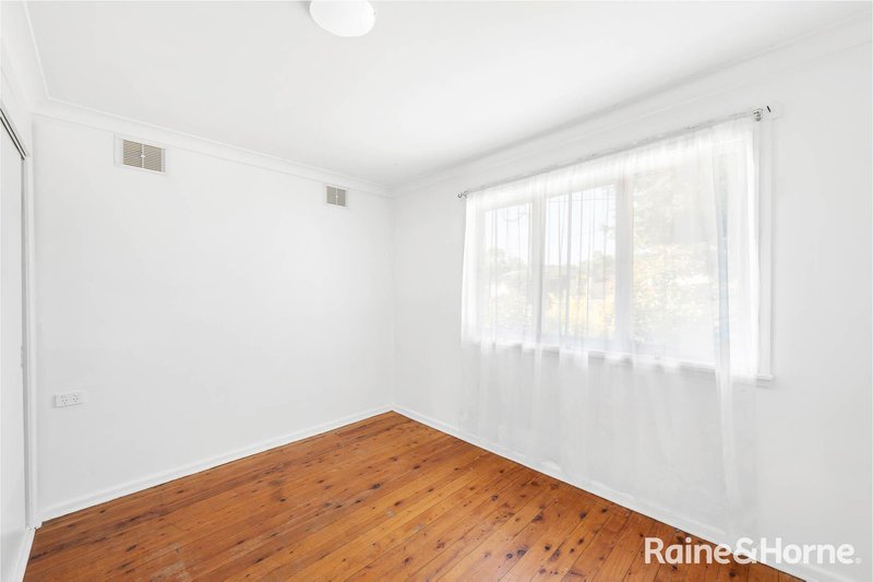 Photo - 8 Miller Avenue, Nowra NSW 2541 - Image 7