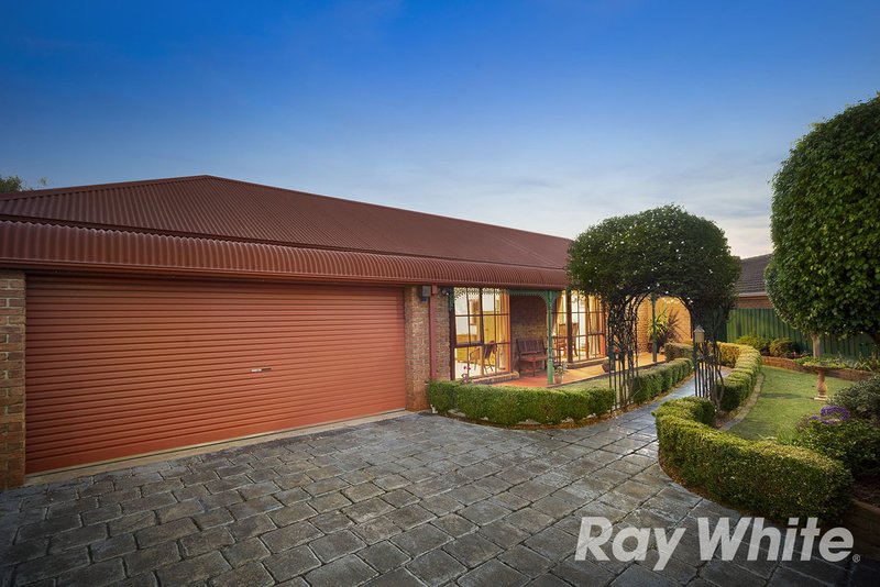 8 Milton Court, Aspendale Gardens VIC 3195