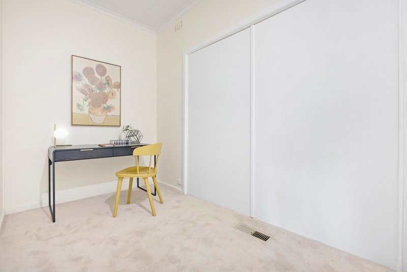 Photo - 8 Milton Street, Ferntree Gully VIC 3156 - Image 5