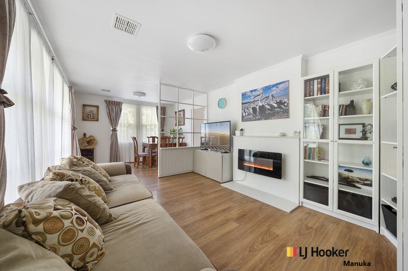 Photo - 8 Mindarie Street, Narrabundah ACT 2604 - Image 2