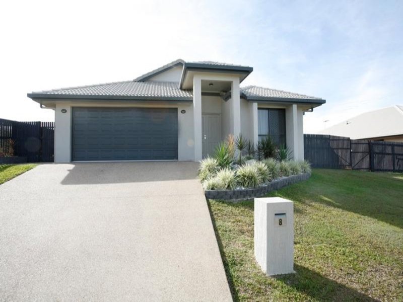 8 Minstrel Ct , Bushland Beach QLD 4818