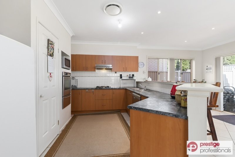 Photo - 8 Mirbelia Court, Voyager Point NSW 2172 - Image 3