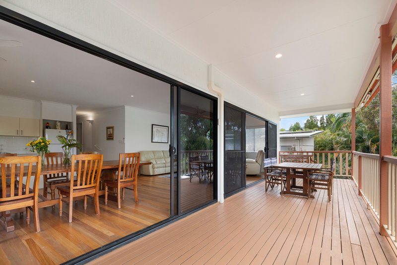 Photo - 8 Mirrabook Court, Noosa Heads QLD 4567 - Image 5