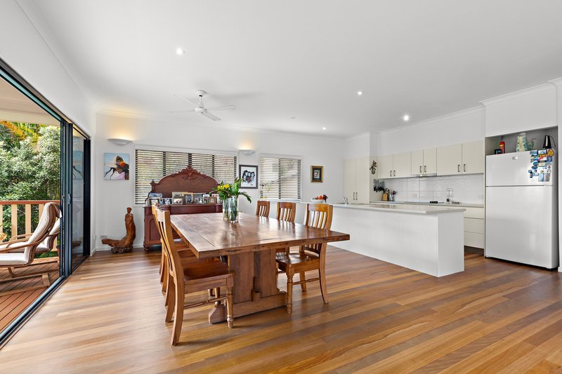 Photo - 8 Mirrabook Court, Noosa Heads QLD 4567 - Image 6