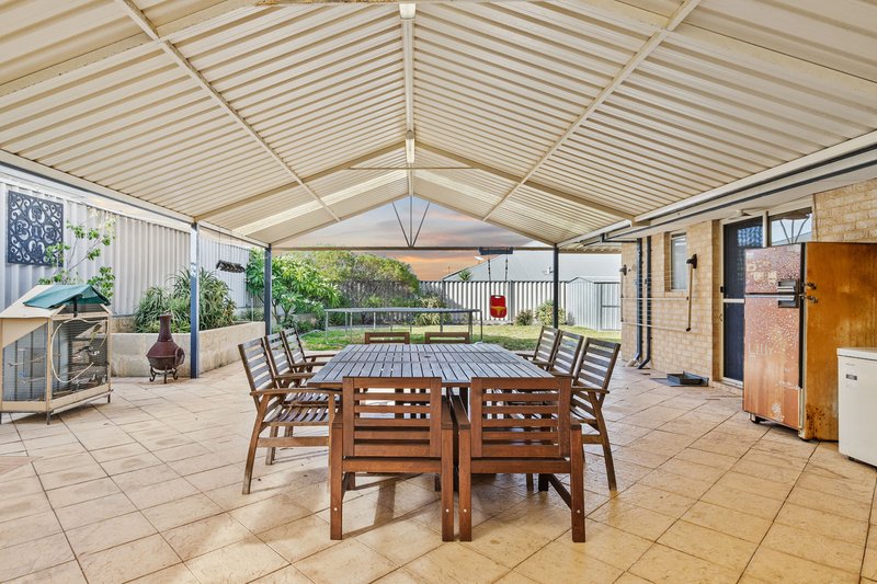 Photo - 8 Mistletoe Drive, Banksia Grove WA 6031 - Image 29