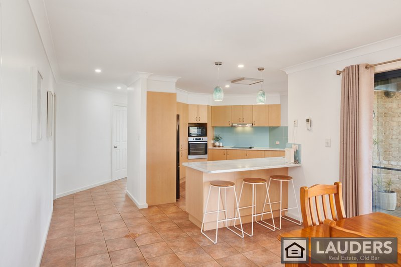 Photo - 8 Mistral Place, Old Bar NSW 2430 - Image 7