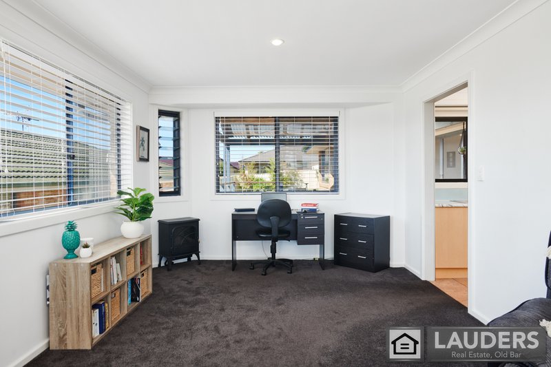 Photo - 8 Mistral Place, Old Bar NSW 2430 - Image 10