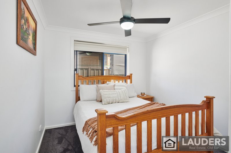 Photo - 8 Mistral Place, Old Bar NSW 2430 - Image 14