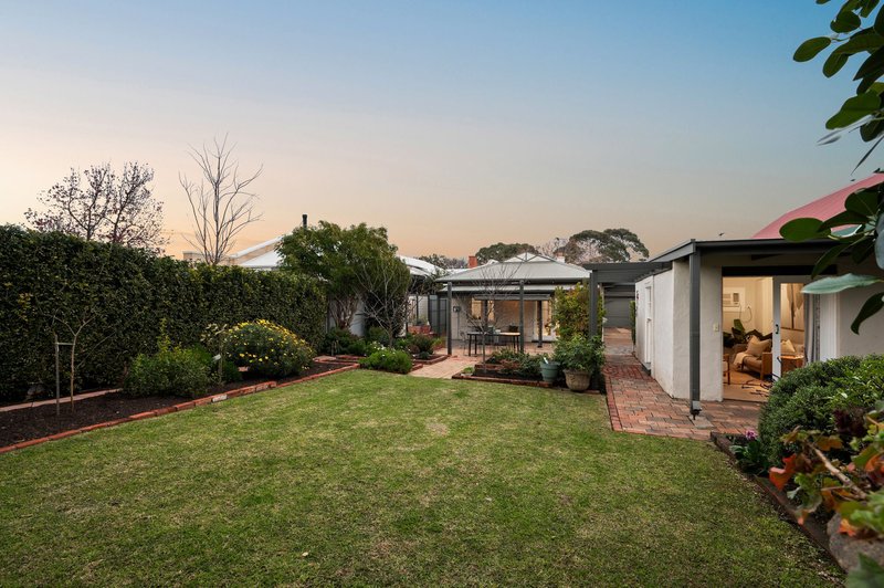Photo - 8 Mitcham Avenue, Lower Mitcham SA 5062 - Image 21