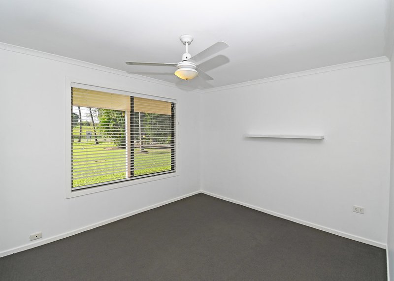 Photo - 8 Mitchell Avenue, Craignish QLD 4655 - Image 13