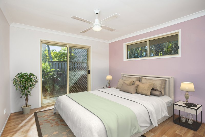 Photo - 8 Mojave Drive, Burleigh Waters QLD 4220 - Image 3