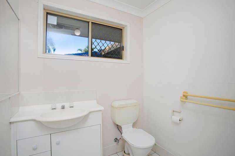 Photo - 8 Mojave Drive, Burleigh Waters QLD 4220 - Image 11