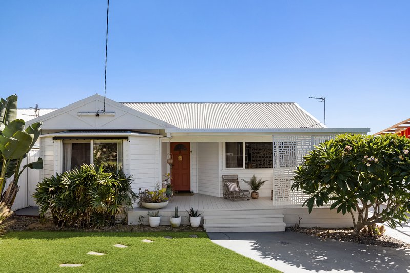 Photo - 8 Moles Street, Albion Park NSW 2527 - Image 1