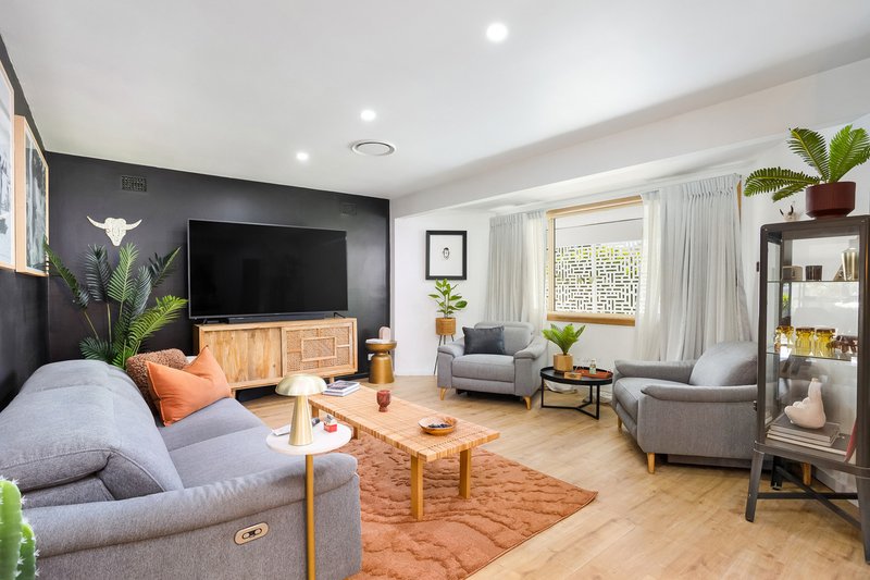 Photo - 8 Moles Street, Albion Park NSW 2527 - Image 3