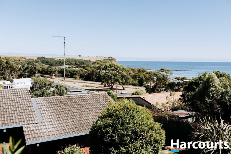 Photo - 8 Monash Court, Devonport TAS 7310 - Image 4