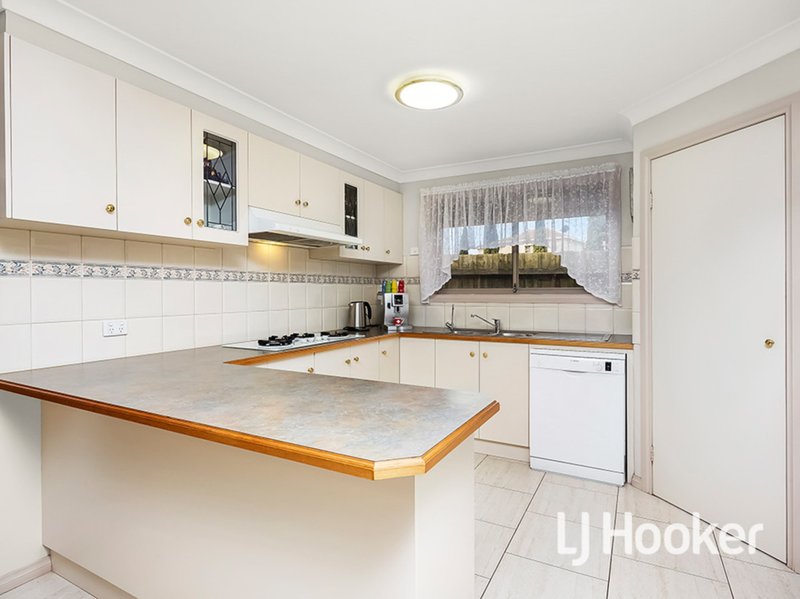 Photo - 8 Monivae Court, Seabrook VIC 3028 - Image 6