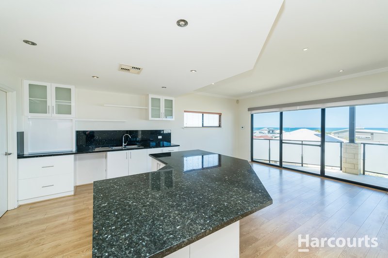 Photo - 8 Moonlighter Way, Yanchep WA 6035 - Image 7