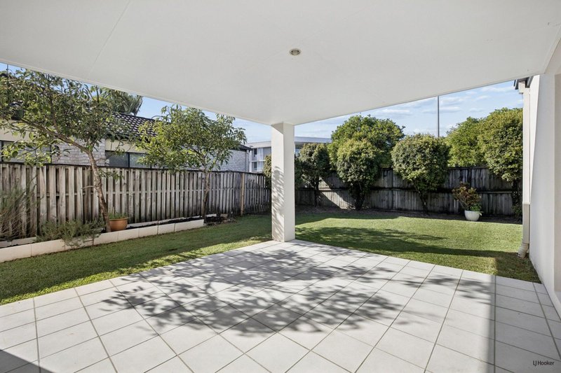 Photo - 8 Morea Court, Varsity Lakes QLD 4227 - Image 6